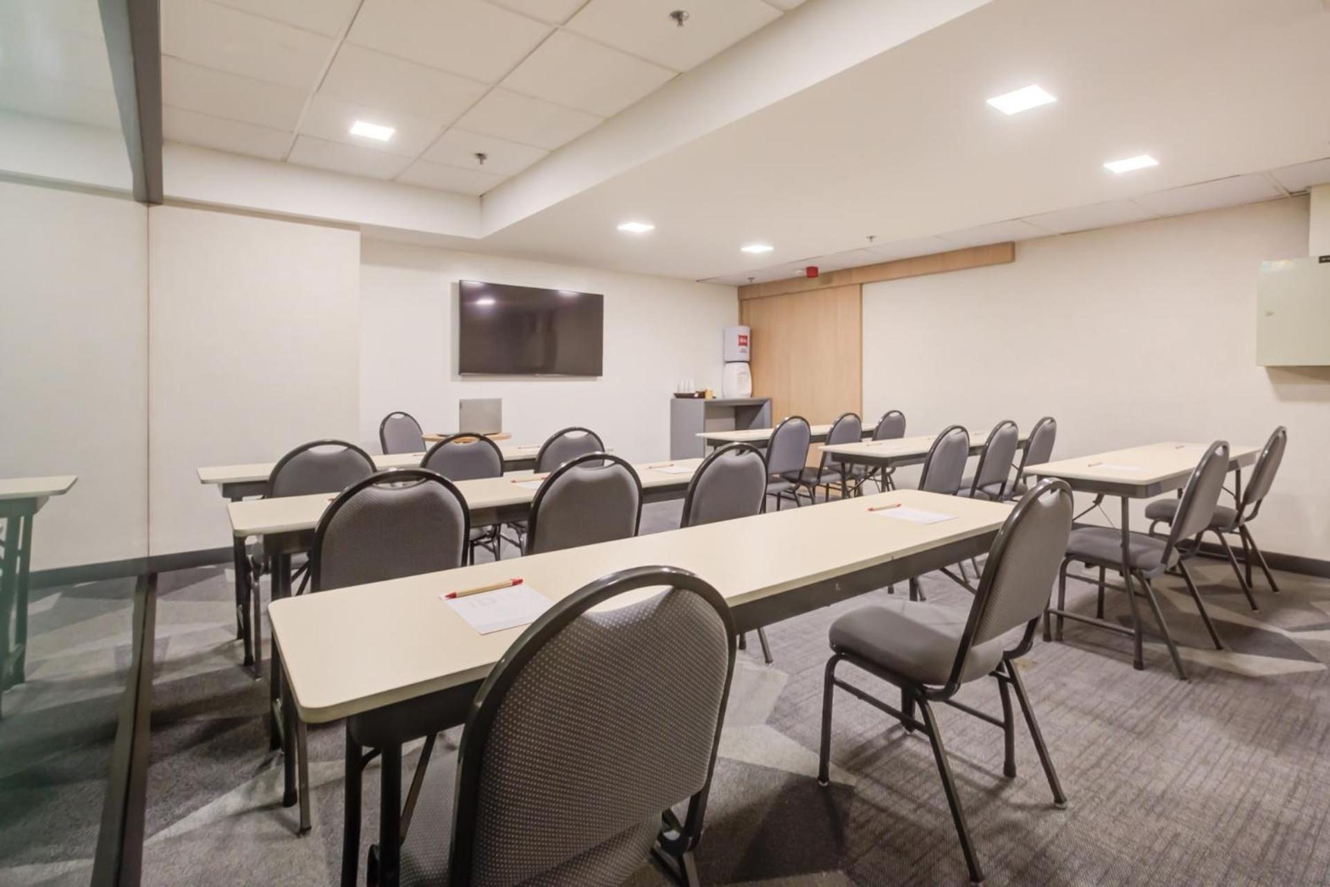 Ibis Budget Rio De Janeiro Nova America Екстериор снимка